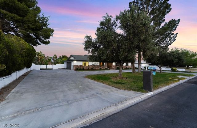 5574 South Mojave Road, Las Vegas, NV 89120