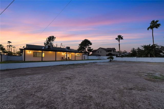 5574 South Mojave Road, Las Vegas, NV 89120