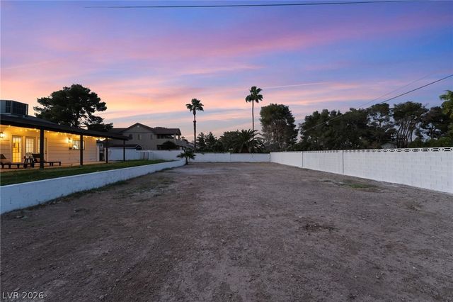 5574 South Mojave Road, Las Vegas, NV 89120