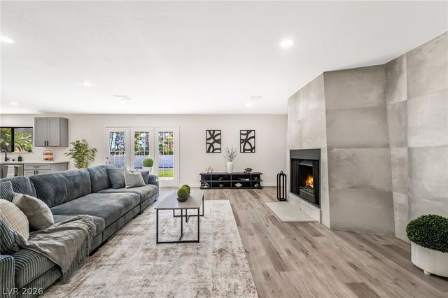 5574 South Mojave Road, Las Vegas, NV 89120