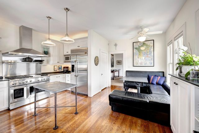 1902 Bolsover Street, Houston, TX 77005