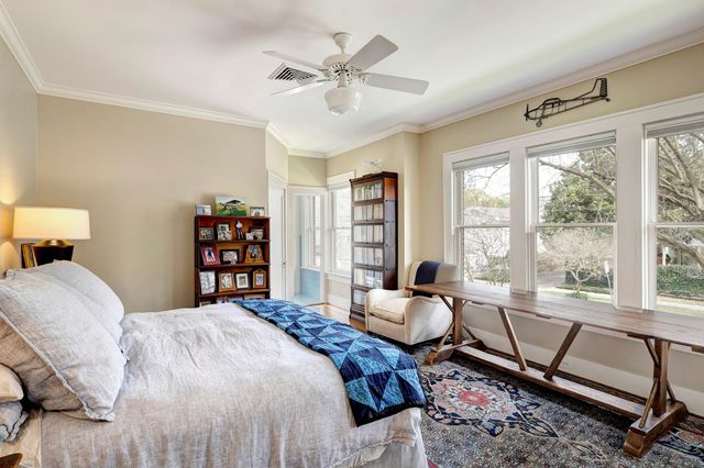 1902 Bolsover Street, Houston, TX 77005