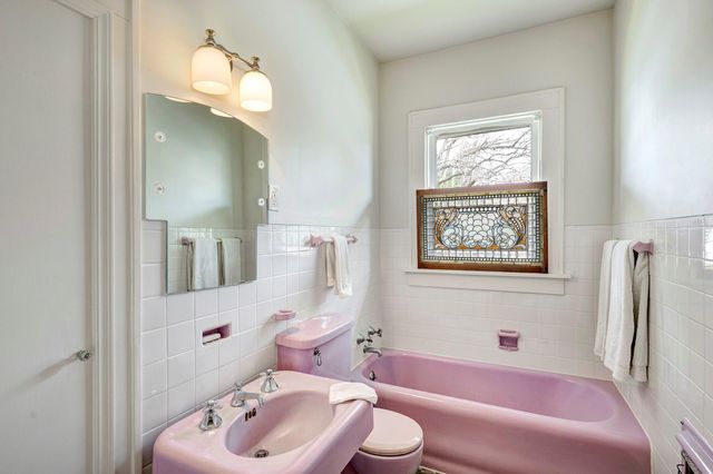 1902 Bolsover Street, Houston, TX 77005