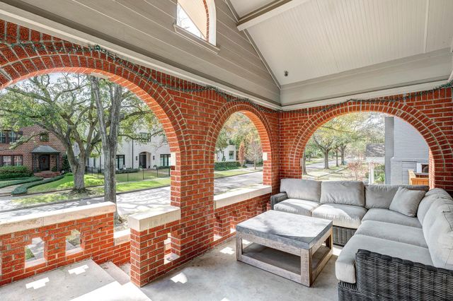 1902 Bolsover Street, Houston, TX 77005