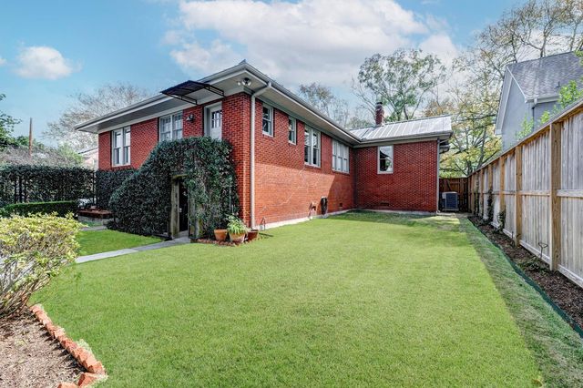 1902 Bolsover Street, Houston, TX 77005