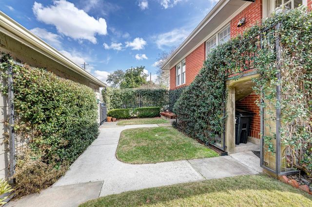 1902 Bolsover Street, Houston, TX 77005