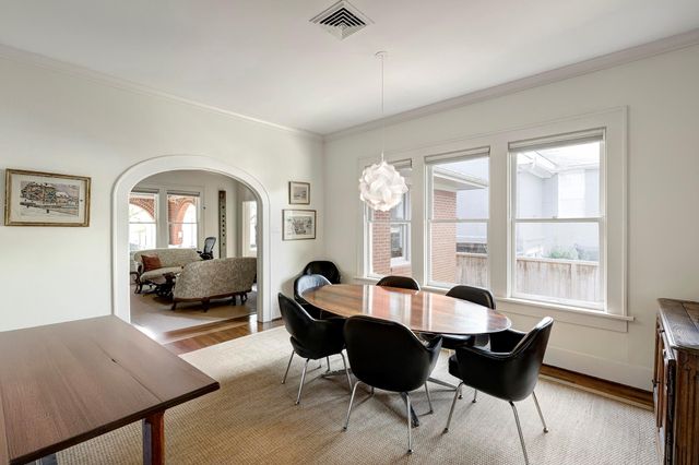 1902 Bolsover Street, Houston, TX 77005