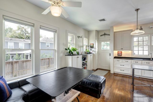 1902 Bolsover Street, Houston, TX 77005