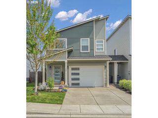 160 KINDRE St, St Helens, OR 97051