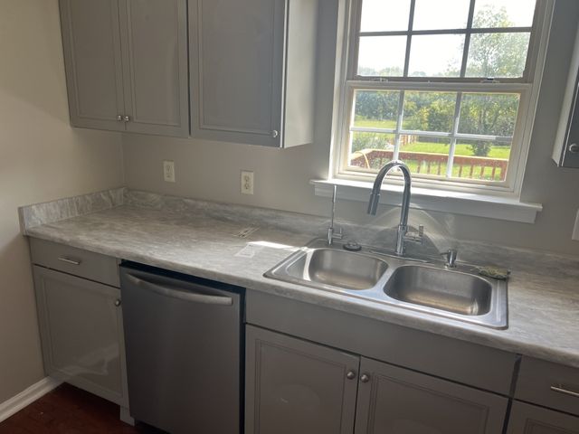 1175 Gardendale Dr, Murfreesboro, TN 37130