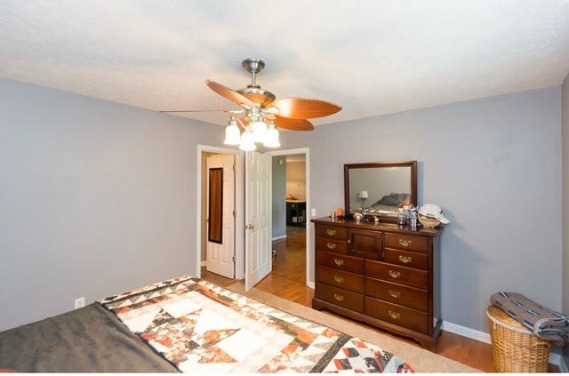1175 Gardendale Dr, Murfreesboro, TN 37130