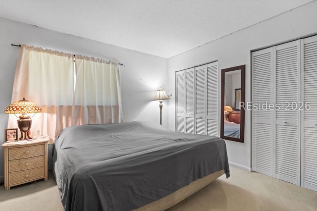 96 Mathews Dr Apt 106, Hilton Head Island, SC 29926