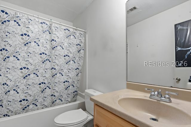 96 Mathews Dr Apt 106, Hilton Head Island, SC 29926