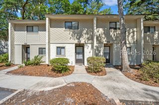 96 Mathews Dr Apt 106, Hilton Head Island, SC 29926