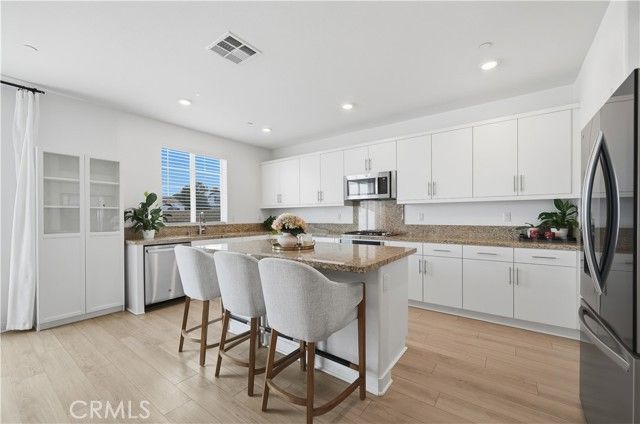 30994 Douglas Crest, Menifee, CA 92584