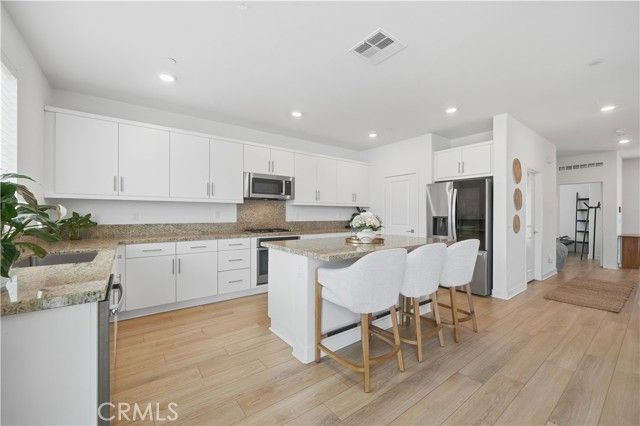 30994 Douglas Crest, Menifee, CA 92584