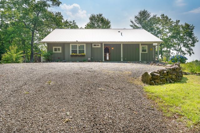 330 Ravens Gap Road, Murphy, NC 28906