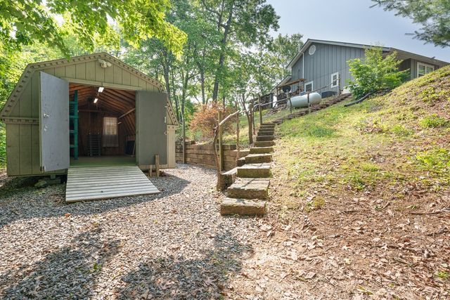 330 Ravens Gap Road, Murphy, NC 28906