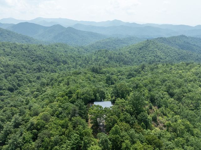 330 Ravens Gap Road, Murphy, NC 28906