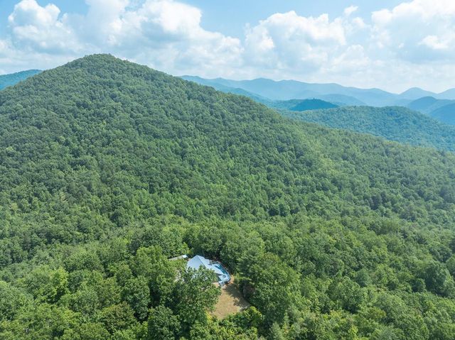 330 Ravens Gap Road, Murphy, NC 28906