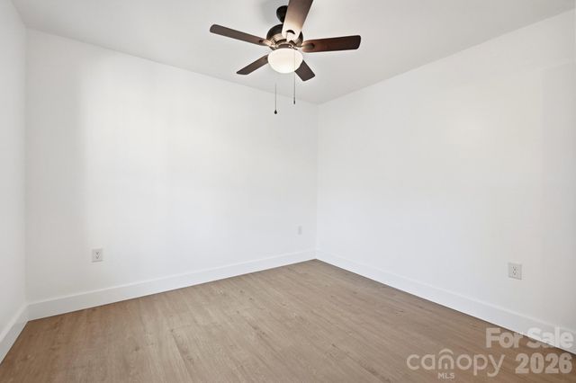2204 Rozzelles Ferry Road, Charlotte, NC 28208