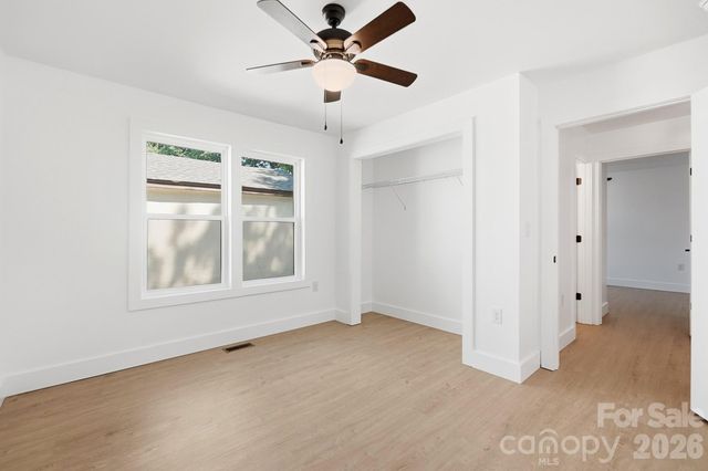 2204 Rozzelles Ferry Road, Charlotte, NC 28208