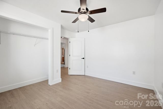 2204 Rozzelles Ferry Road, Charlotte, NC 28208