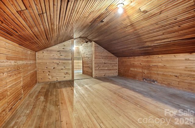 2204 Rozzelles Ferry Road, Charlotte, NC 28208