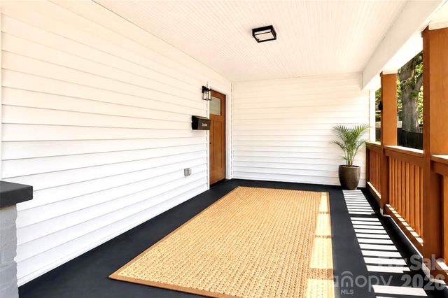 2204 Rozzelles Ferry Road, Charlotte, NC 28208
