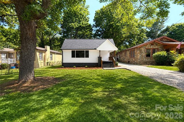 2204 Rozzelles Ferry Road, Charlotte, NC 28208