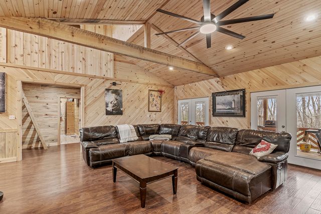 4978 S 11th Road, Aldrich, MO 65601