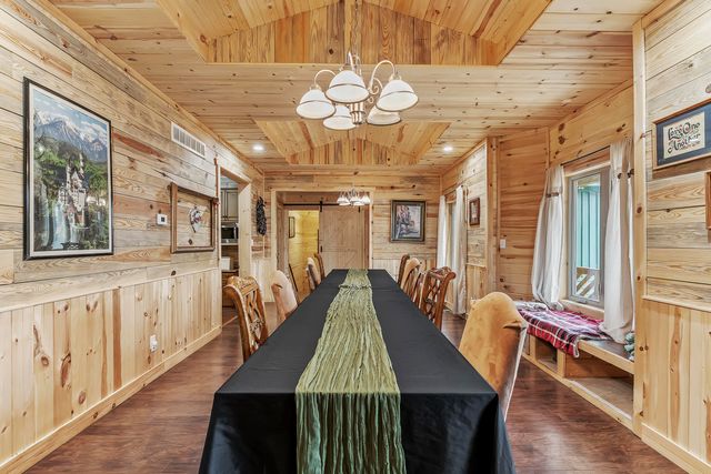 4978 S 11th Road, Aldrich, MO 65601