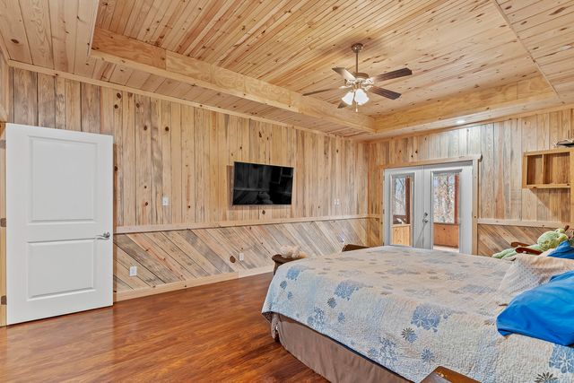 4978 S 11th Road, Aldrich, MO 65601