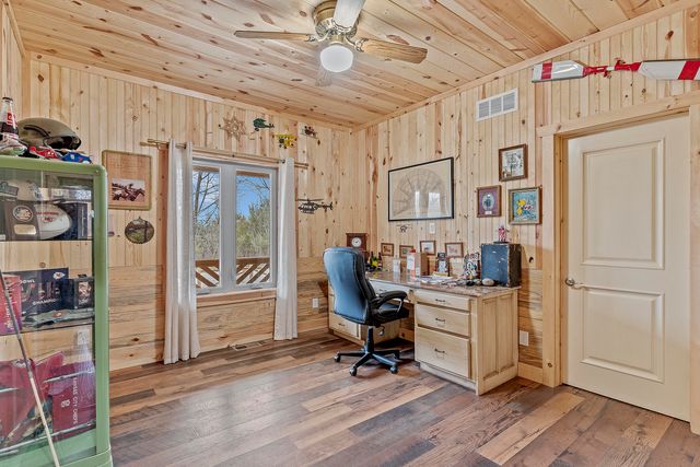 4978 S 11th Road, Aldrich, MO 65601