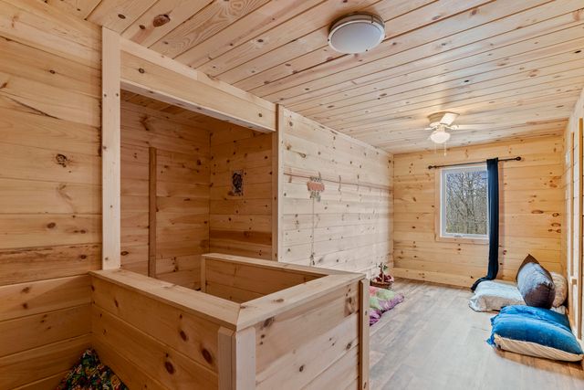 4978 S 11th Road, Aldrich, MO 65601