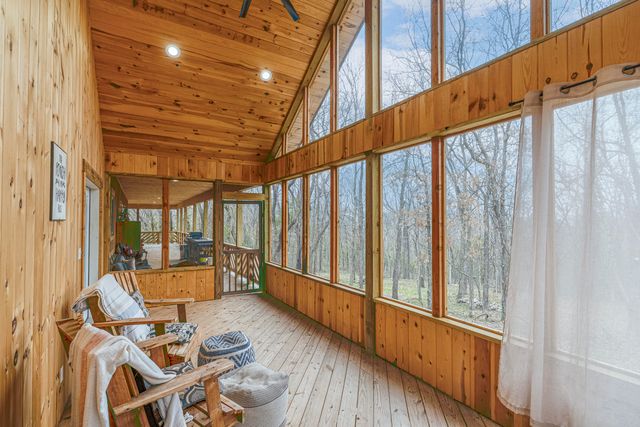 4978 S 11th Road, Aldrich, MO 65601