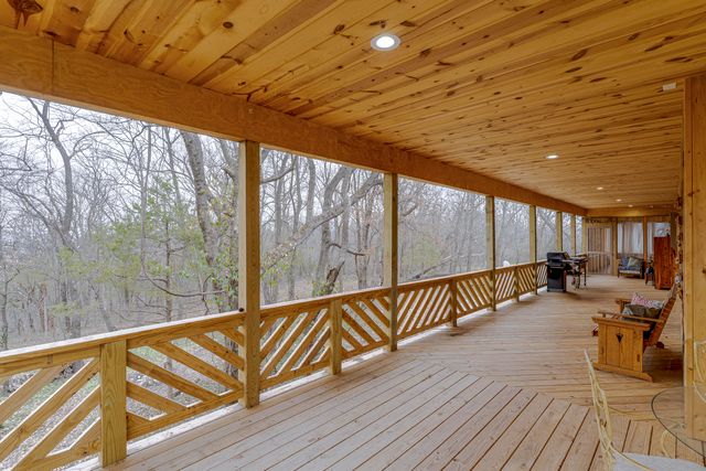 4978 S 11th Road, Aldrich, MO 65601