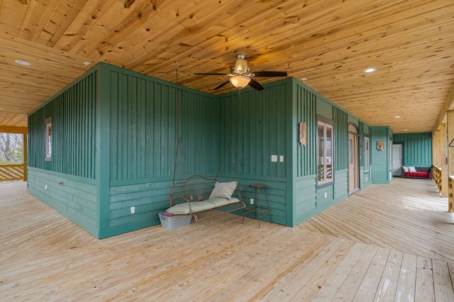 4978 S 11th Road, Aldrich, MO 65601