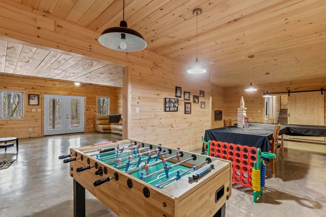 4978 S 11th Road, Aldrich, MO 65601