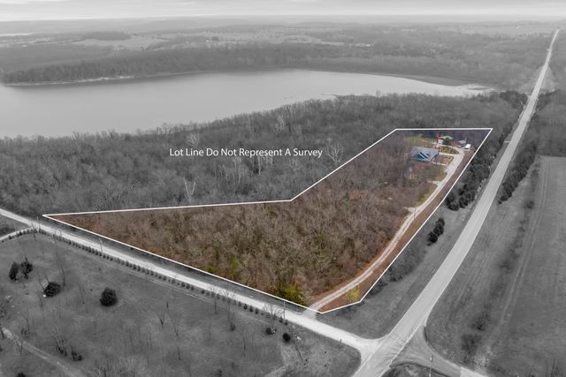 4978 S 11th Road, Aldrich, MO 65601