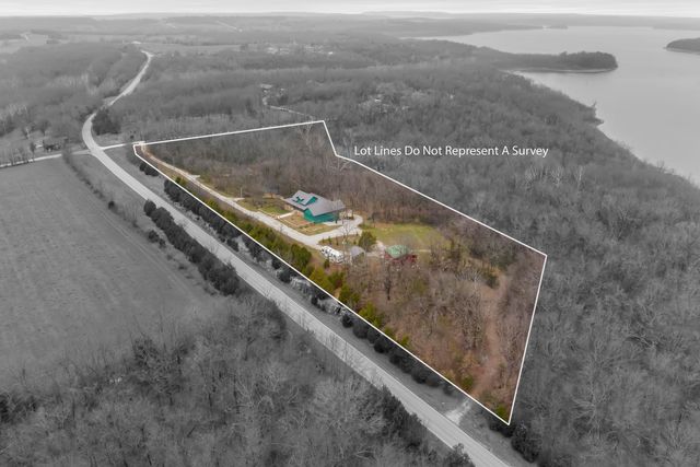 4978 S 11th Road, Aldrich, MO 65601