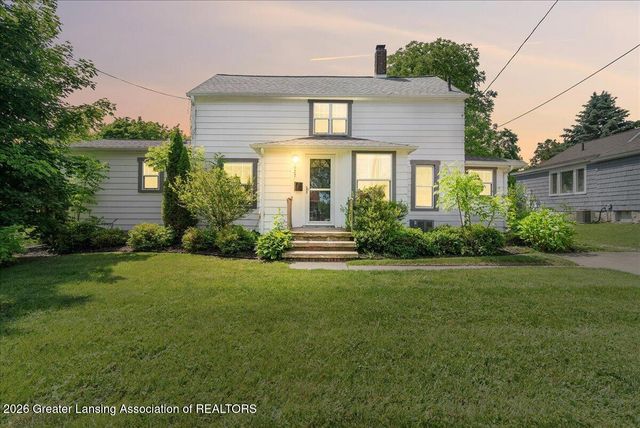 427 Center Street, Mason, MI 48854