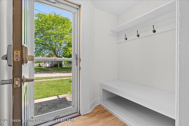 427 Center Street, Mason, MI 48854