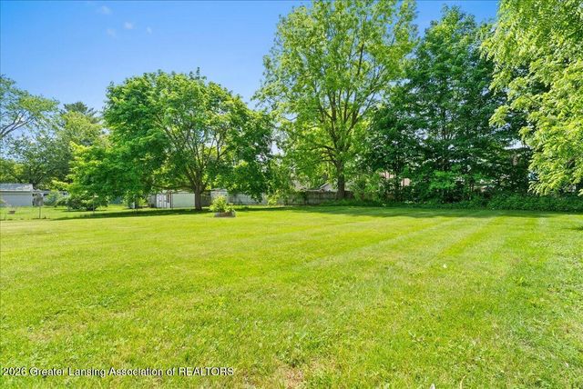 427 Center Street, Mason, MI 48854