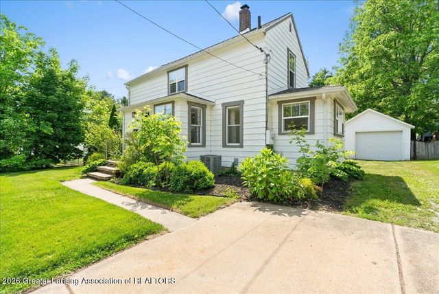 427 Center Street, Mason, MI 48854