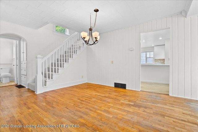 427 Center Street, Mason, MI 48854