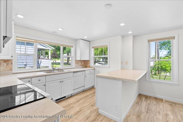 427 Center Street, Mason, MI 48854