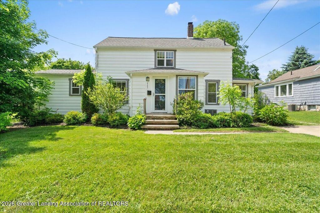 427 Center Street, Mason, MI 48854