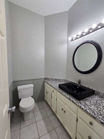 4001 Crescent Valley Circle, Denison, TX 75020