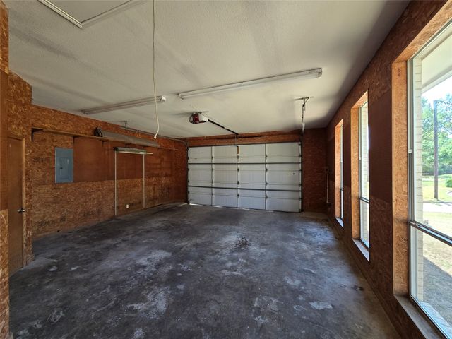 4001 Crescent Valley Circle, Denison, TX 75020